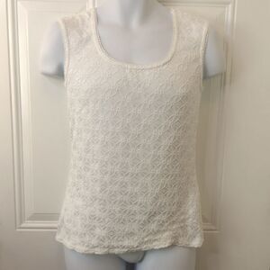 Wrapper White lace fully lined tank top